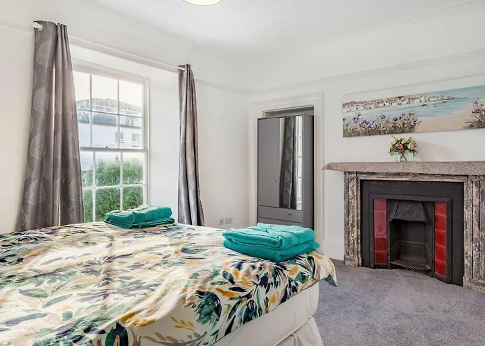 Lovely Heather House 1 King 1 Double 4 Single Beds