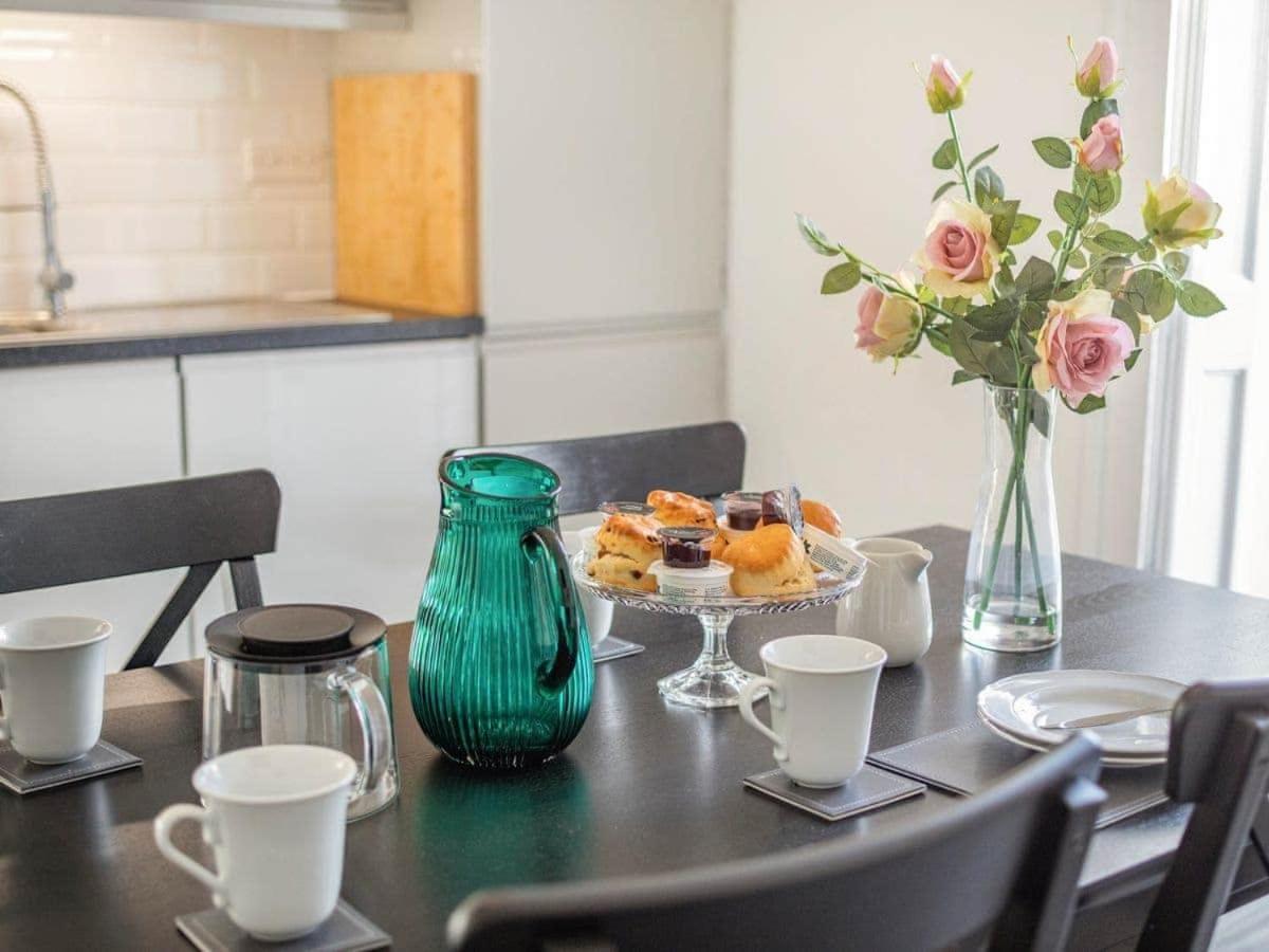 Holiday home Lovely Heather House 1 King 1 Double 4 Single Beds Torquay